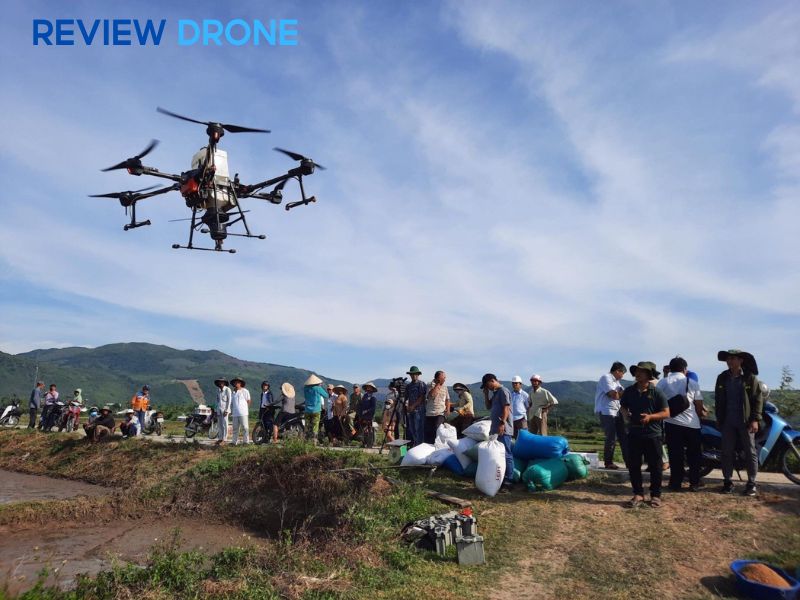 học lái máy bay phun thuốc