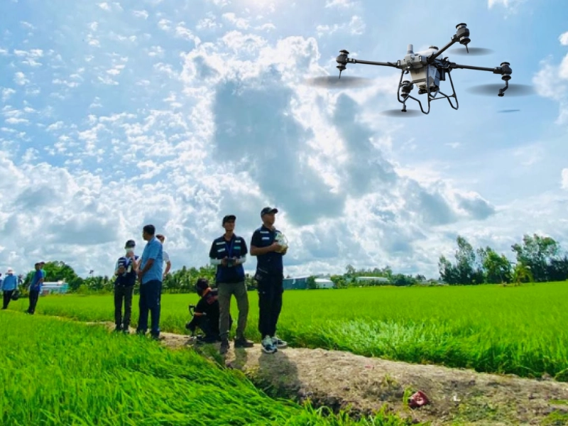 Đại Lý Máy Bay Nông Nghiệp Bến Tre: Báo Giá & Hỗ Trợ Trả Góp 0%