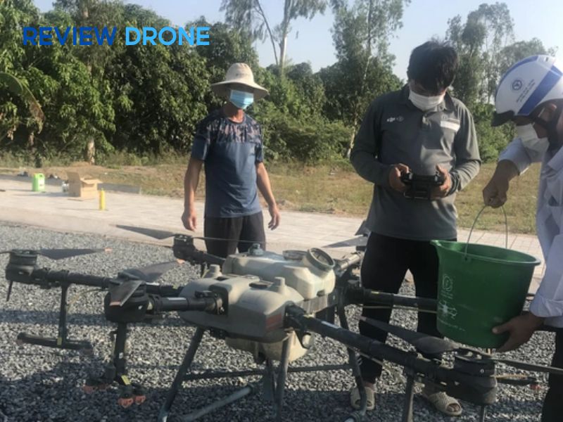 vệ sinh máy bay nông nghiệp